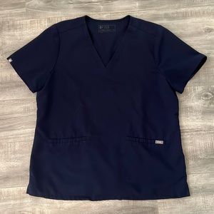 FIGS XL Women’s Navy Scrub Top